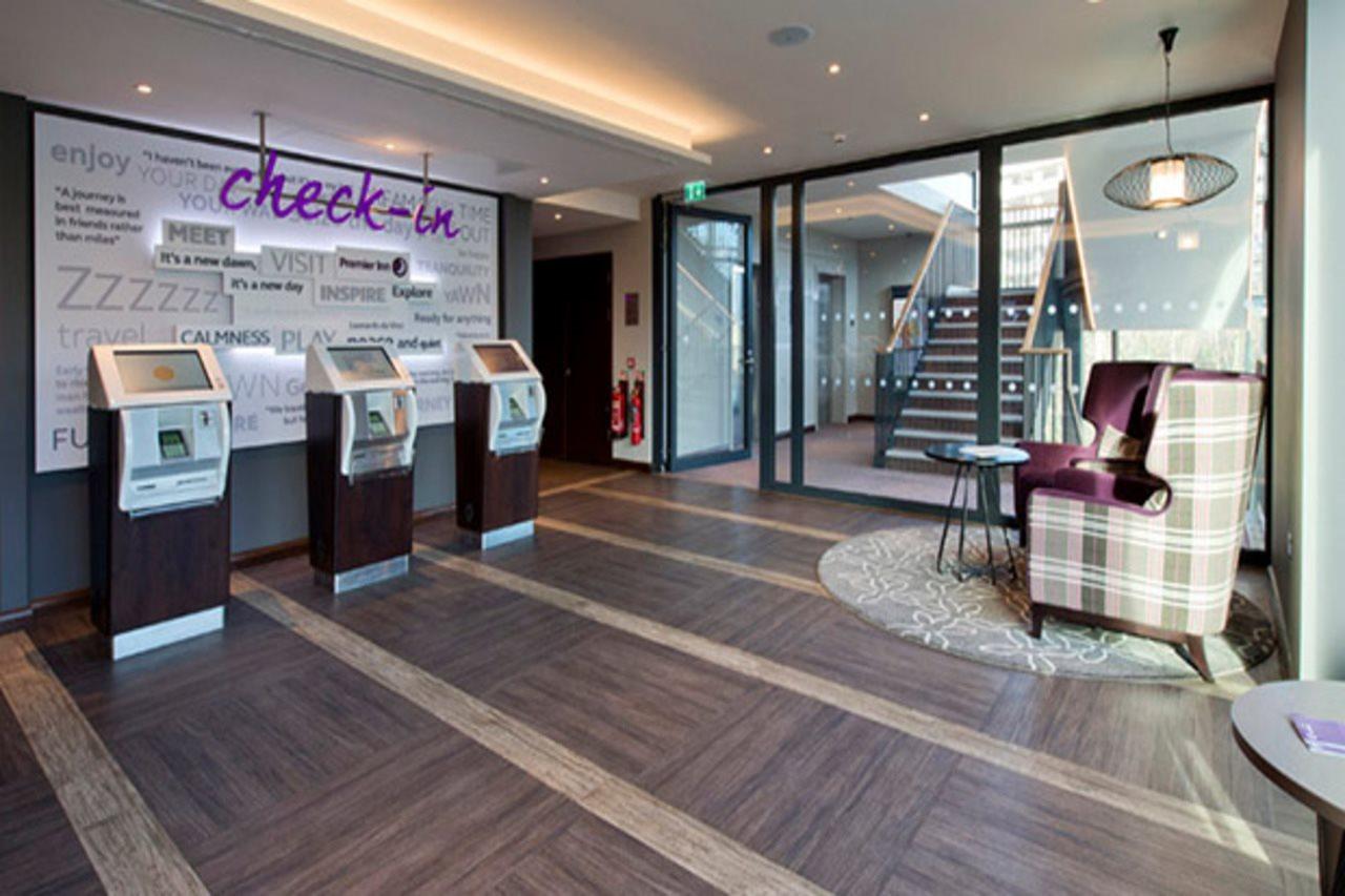 Premier Inn Staines Upon Thames Exterior photo